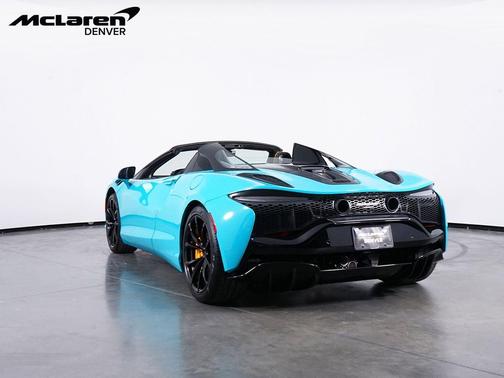 Tokyo Cyan 2026 McLaren Artura Performance