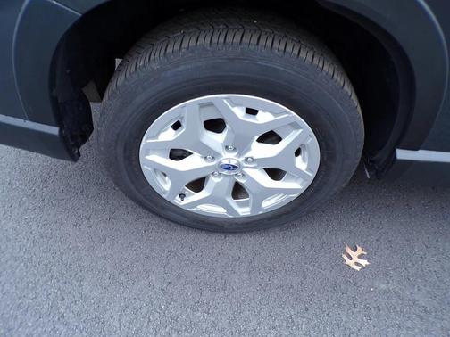 2024 Subaru Forester Base