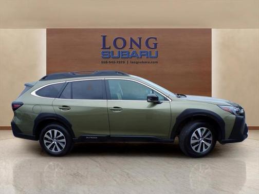 2025 Subaru Outback Premium