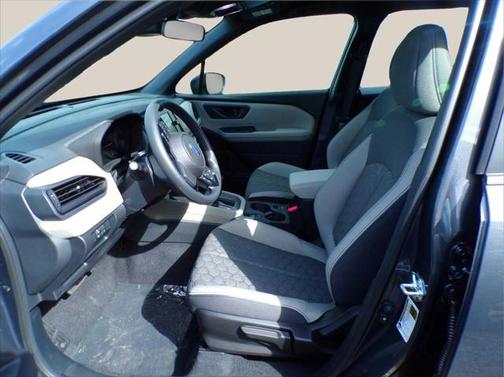 2025 Subaru Forester Base