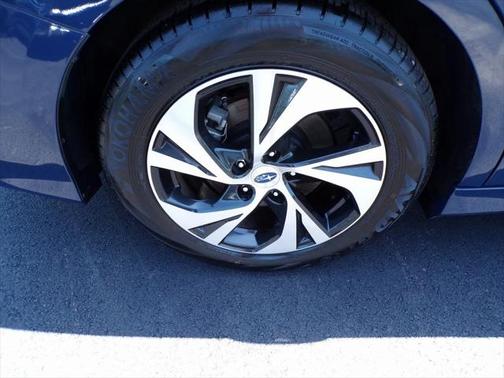2025 Subaru Legacy Base