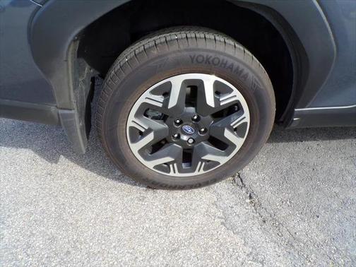 2025 Subaru Forester Base