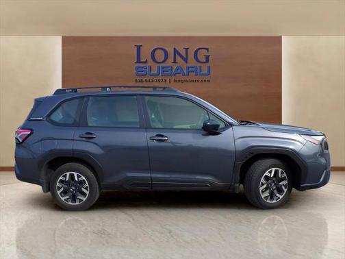 2025 Subaru Forester Base