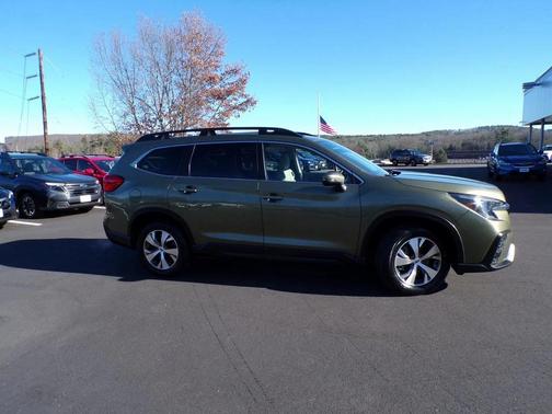 2023 Subaru Ascent Premium 7-Passenger