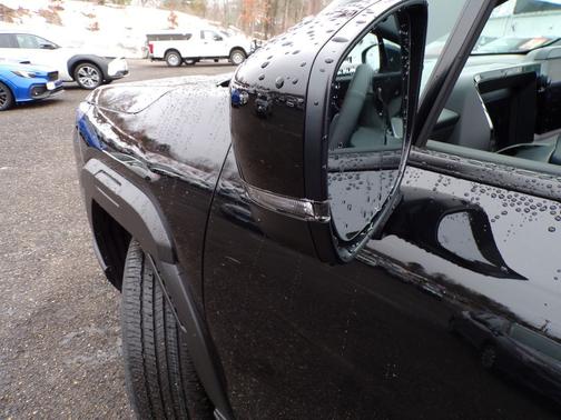 Crystal Black Silica 2026 Subaru Outback Limited
