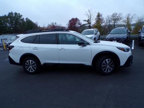 2021 Subaru Outback Base