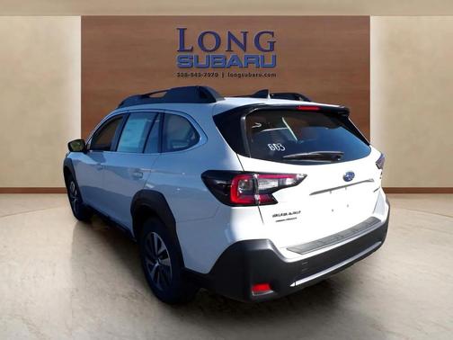 2025 Subaru Outback Base