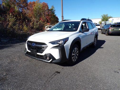 2025 Subaru Outback Base