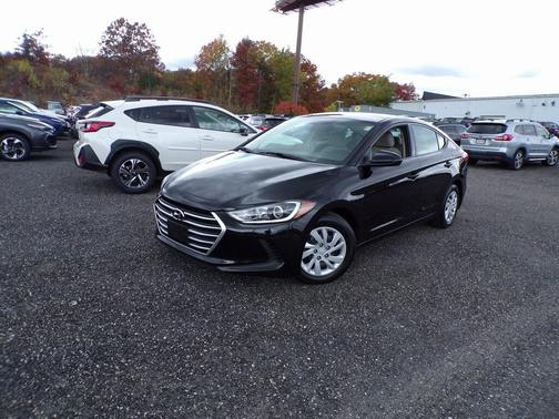 2018 Hyundai ELANTRA SE