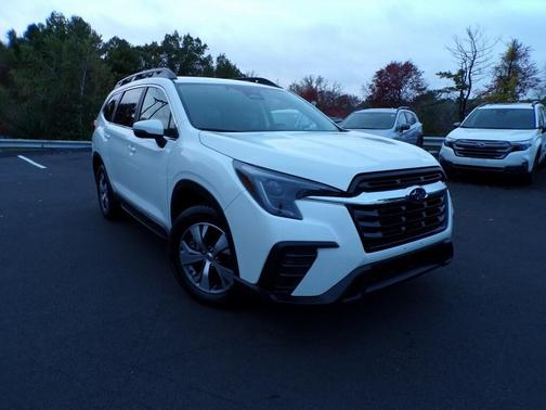2023 Subaru Ascent Premium 8-Passenger