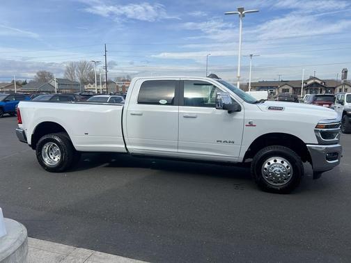 Bright White Clearcoat 2026 RAM 3500 Laramie