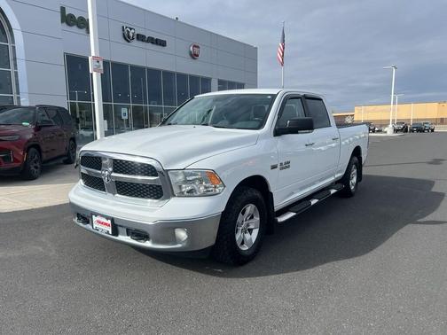2017 RAM 1500 SLT