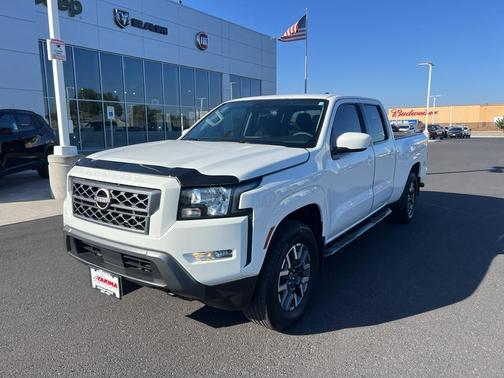 2022 Nissan Frontier SV