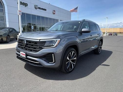 Platinum Gray Metallic 2024 Volkswagen Atlas 2.0T SEL Premium R-Line