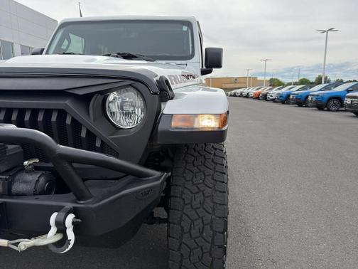 Bright White 2018 Jeep Wrangler Unlimited Rubicon