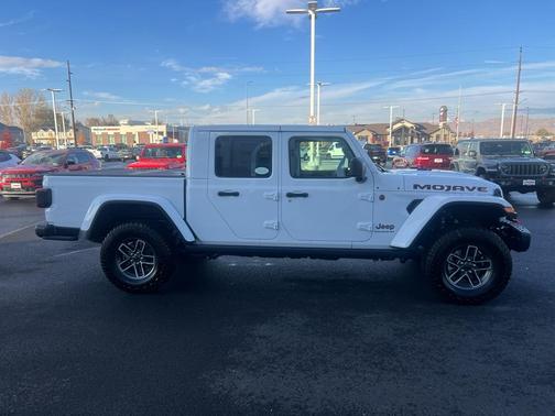 2025 Jeep Gladiator Mojave