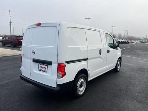 2019 Nissan NV200 S