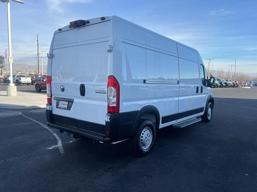 Bright White Clearcoat 2026 RAM ProMaster 2500 High Roof
