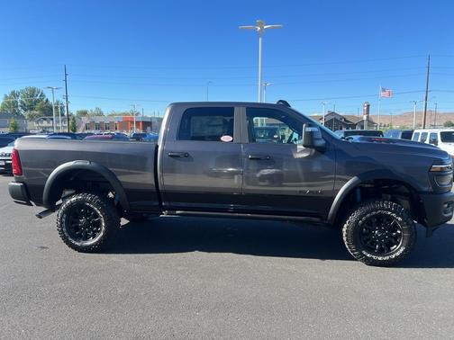 2025 RAM 2500 Rebel/Power Wagon