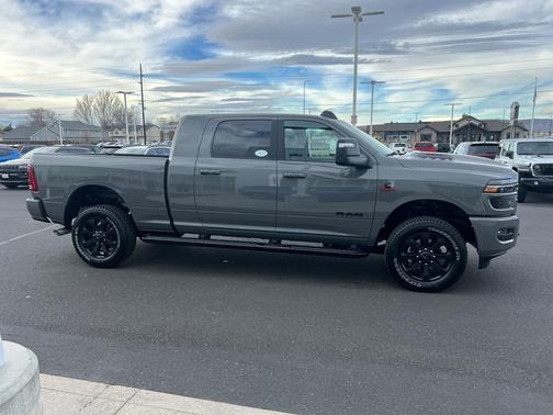 Ceramic Gray Clearcoat 2026 RAM 2500 Laramie