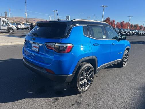 2026 Jeep Compass Limited Altitude