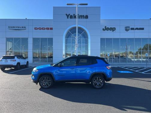 Hydro Blue Pearlcoat 2026 Jeep Compass Limited Altitude