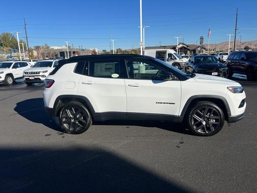 2026 Jeep Compass Limited Altitude