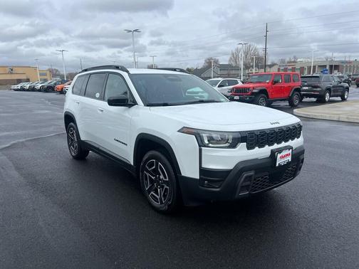 Bright White Clearcoat 2026 Jeep Cherokee LAREDO/LIMITED