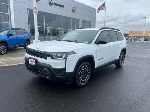 2026 Jeep Cherokee LAREDO/LIMITED
