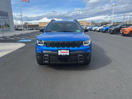 Hydro Blue Pearlcoat 2026 Jeep Cherokee LAREDO/LIMITED
