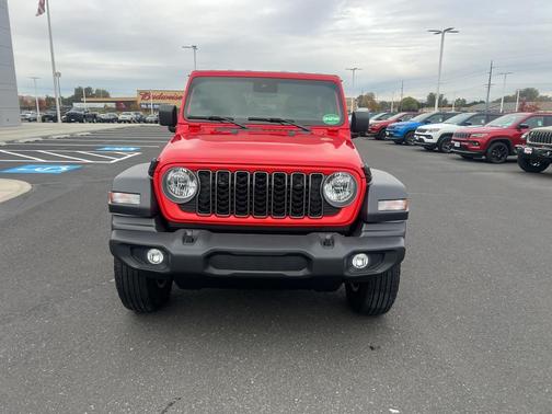 2025 Jeep Wrangler Sport