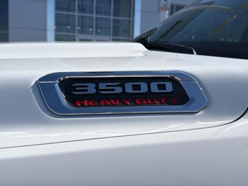 Bright White Clearcoat 2019 RAM 3500 Tradesman