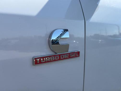 Bright White Clearcoat 2019 RAM 3500 Tradesman