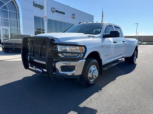 Bright White Clearcoat 2019 RAM 3500 Tradesman