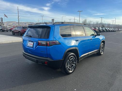 2026 Jeep Cherokee LAREDO/LIMITED