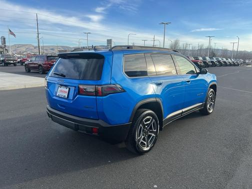 2026 Jeep Cherokee LAREDO/LIMITED