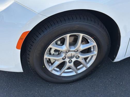 Bright White Clearcoat 2024 Chrysler Pacifica Touring-L