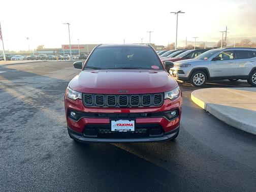 2025 Jeep Compass Latitude