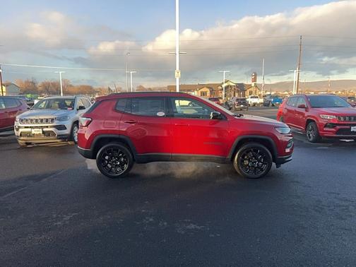 2025 Jeep Compass Latitude