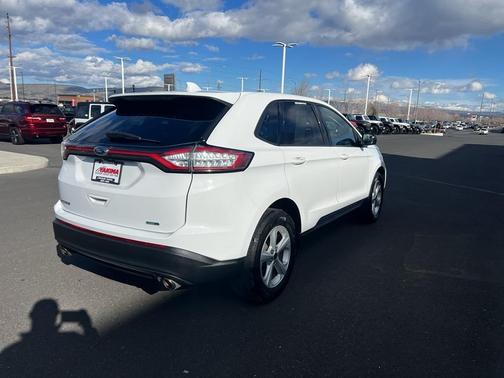 2018 Ford Edge SE