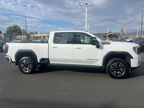 2021 GMC Sierra 2500 AT4