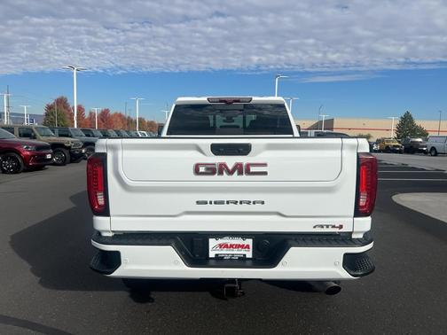2021 GMC Sierra 2500 AT4