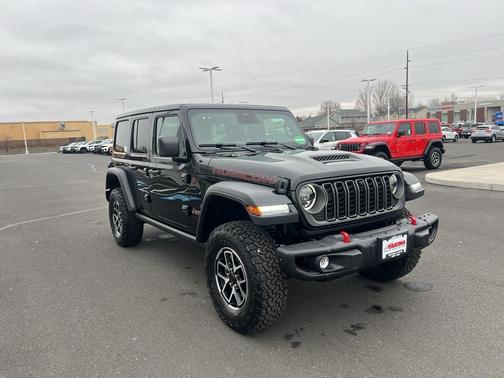 Black Clearcoat 2026 Jeep Wrangler Rubicon