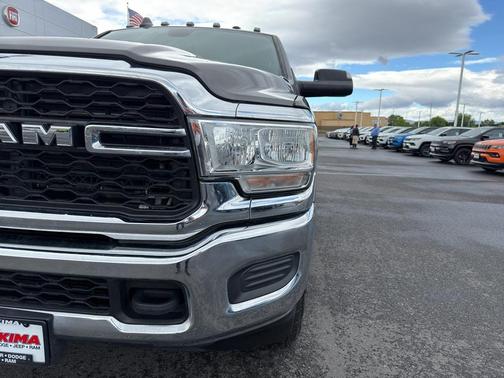 Granite Crystal Clearcoat Metallic 2022 RAM 3500 Tradesman