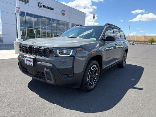 Sting Gray Clearcoat 2026 Jeep Cherokee LAREDO/LIMITED