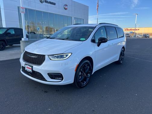 2026 Chrysler Pacifica Limited