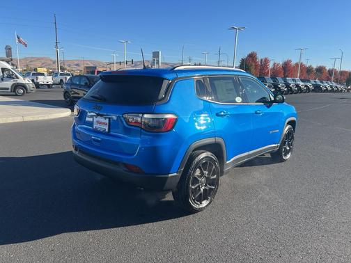 2026 Jeep Compass Latitude