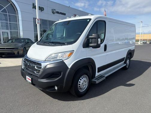 Bright White Clearcoat 2025 RAM ProMaster 2500 Base