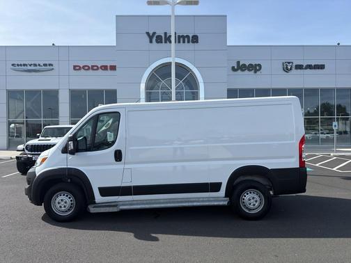 Bright White Clearcoat 2025 RAM ProMaster 2500 Base