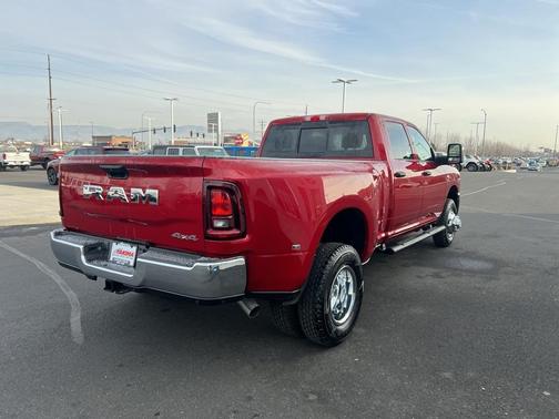Molten Red Pearlcoat 2026 RAM 3500 Tradesman